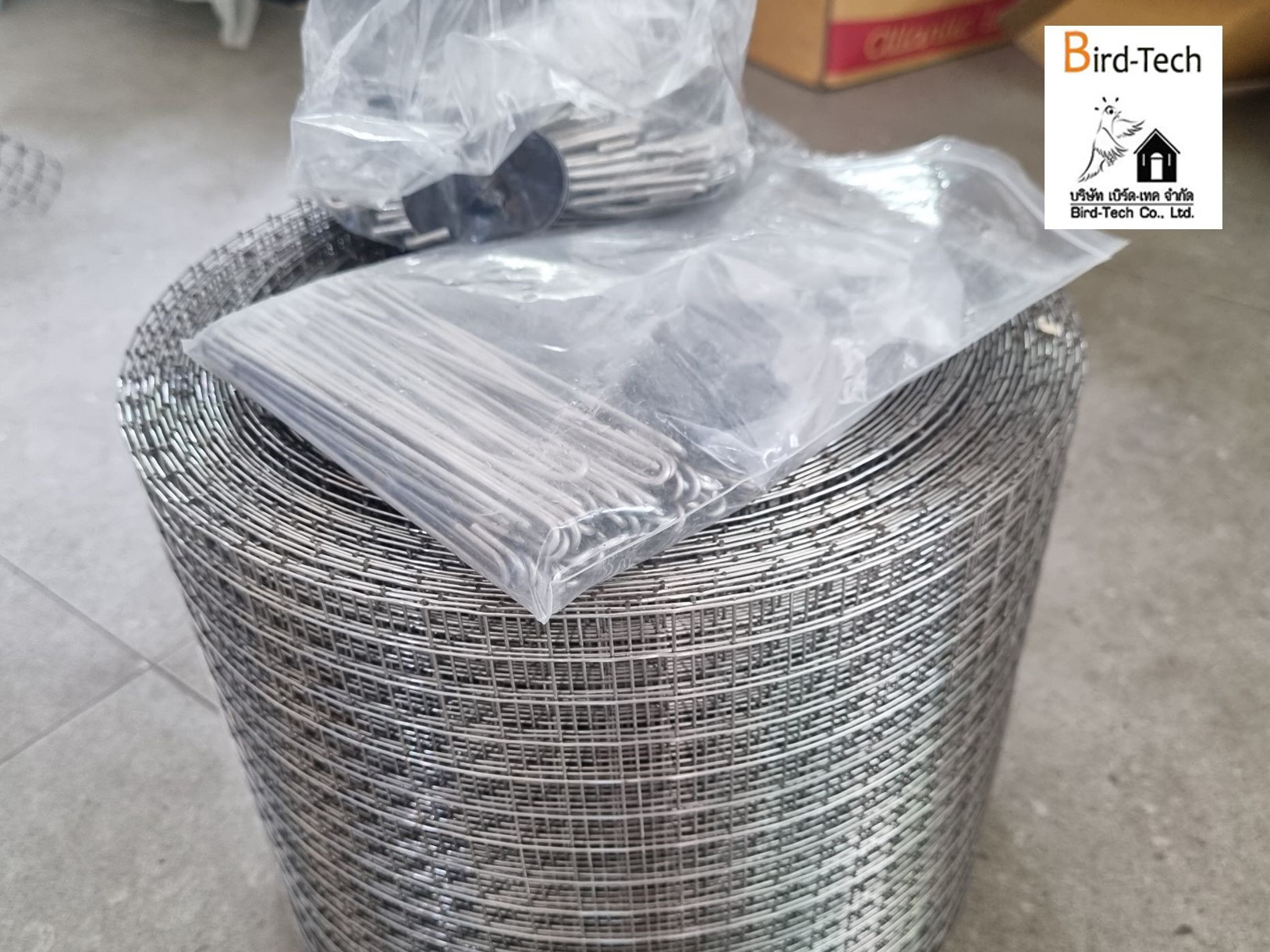ตาข่ายกันนกสแตนเลส (สำหรับโซล่าเซลล์) กว้าง8นิ้วx100ฟุต พร้อมคลิปล็อคแบบสแตนเลส